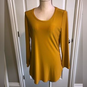 3/$40 Sheena’s fashion long sleeve top